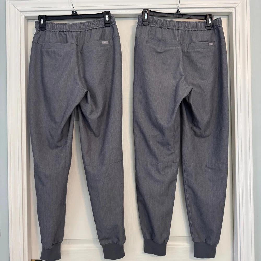 Set of 2 FIGS Tansen Graphite Gray Green Jogger Scrub Pants XS Men’s